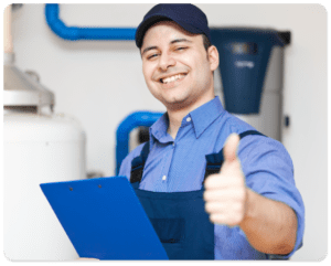Técnico de lavadoras industriales suksess sonriendo