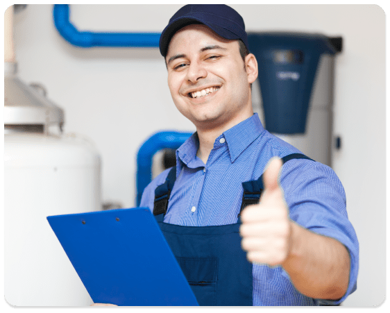 Técnico de lavadoras industriales suksess sonriendo