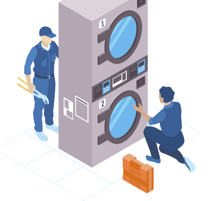 técnicos reparando un centro de lavado industrial